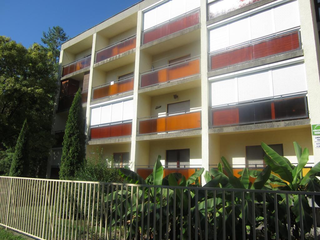Gyoengyvirag Ueduelo - Mario Apartman Harkány Cameră foto